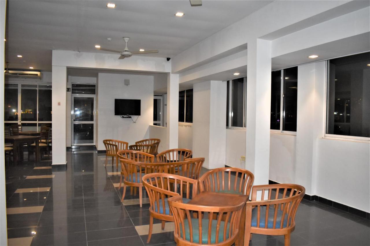 Port View City Hotel Colombo Buitenkant foto